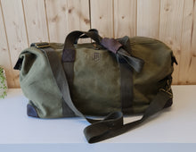 Load image into Gallery viewer, Wax Weekend Bag &amp; Wash set